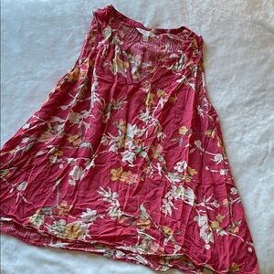 a:glow Red Floral Sleeveless Blouse